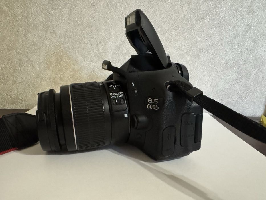 Продам фотоапарат у гарному стані.