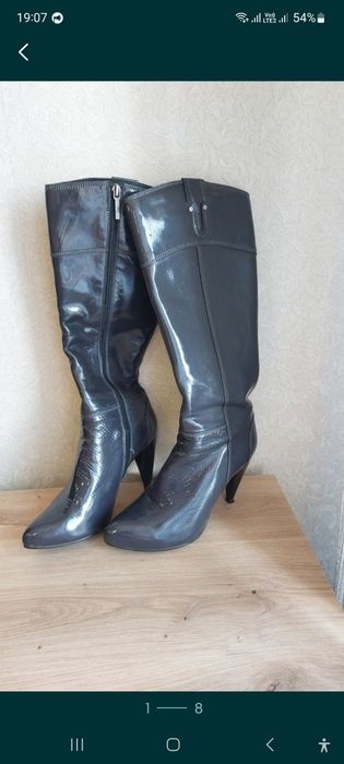 Продам  женскую  кожаную  обувь.