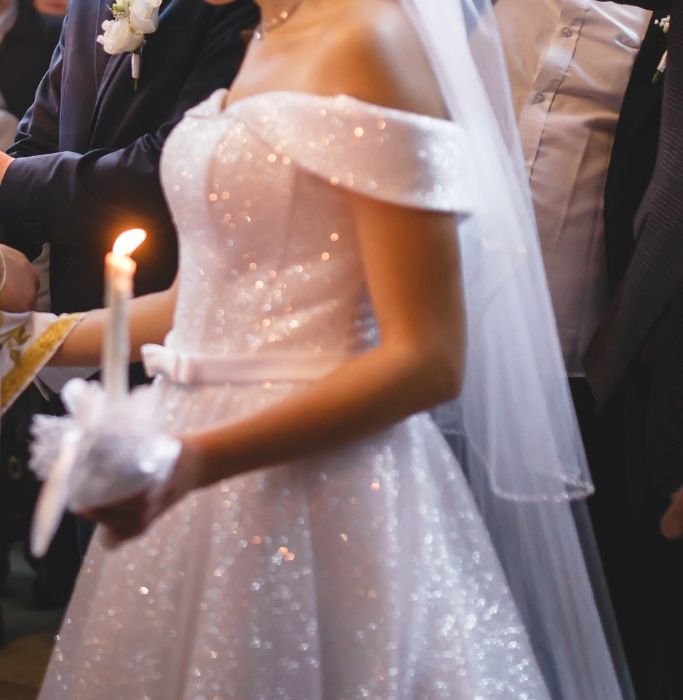 Весільна     сукня