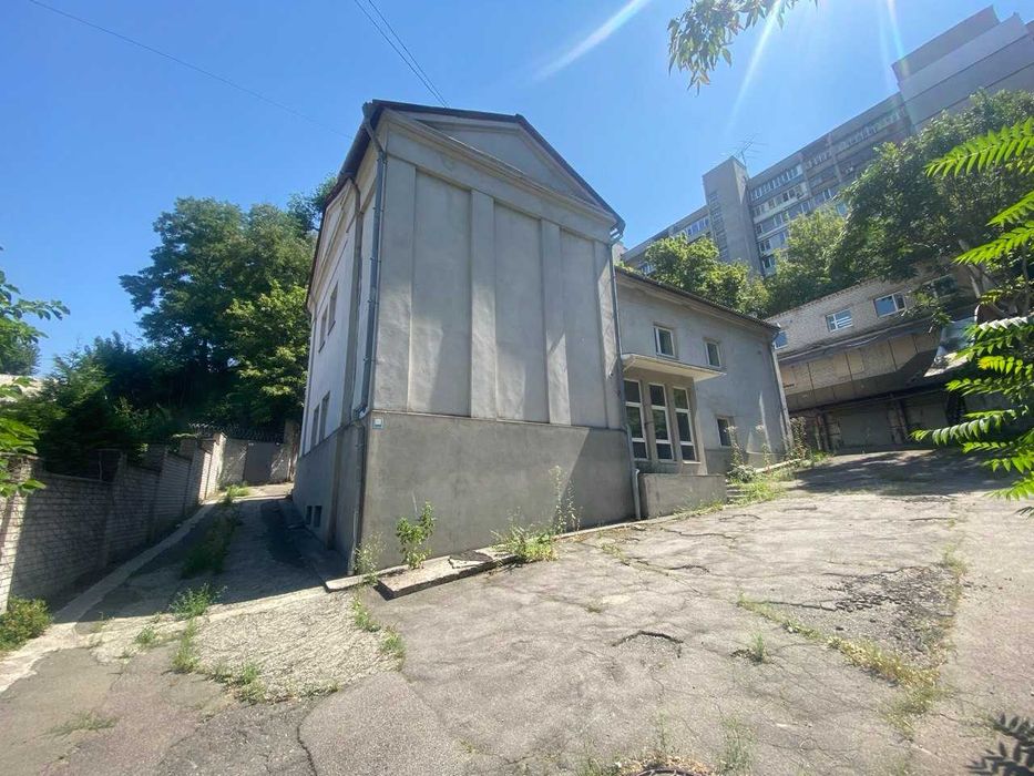 Оренда окремої будівлі 514 м² у центрі Дніпра пров. Барикадний, 5