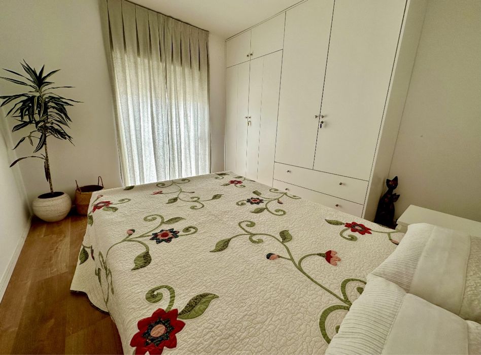 Quarto muito bom em T3 de ambiente tranquilo