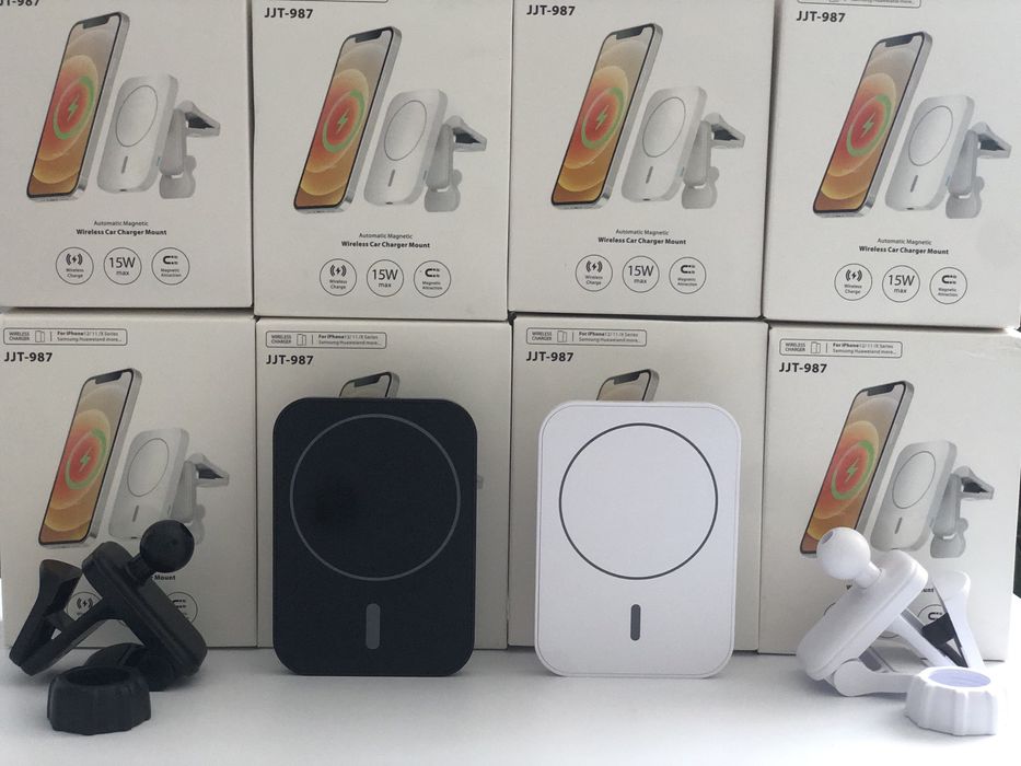 Тримач для телефону в авто.