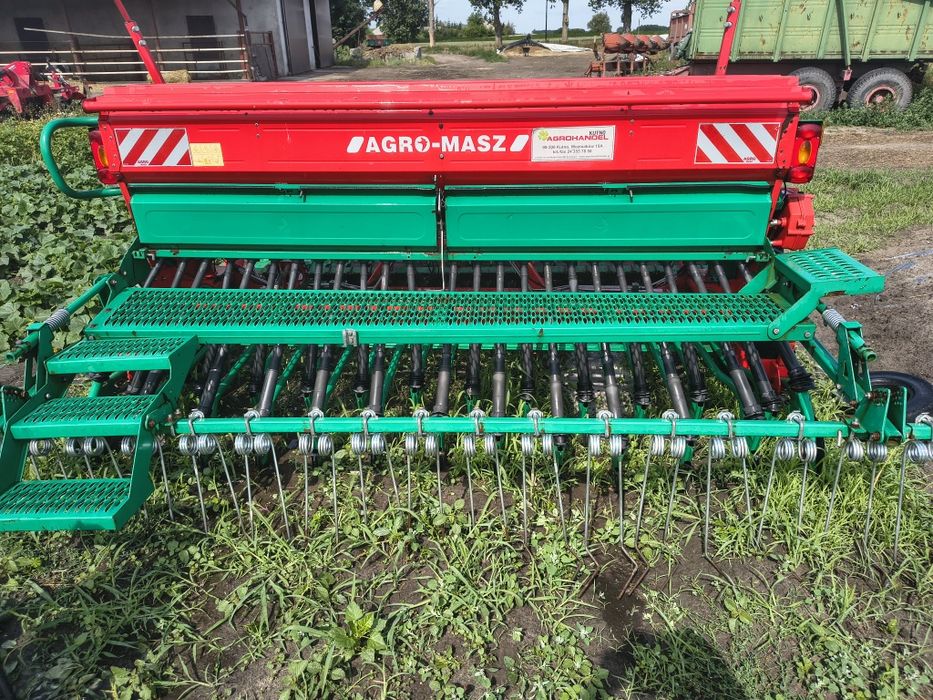 Agregat uprawowo siewny AgroMasz 3m