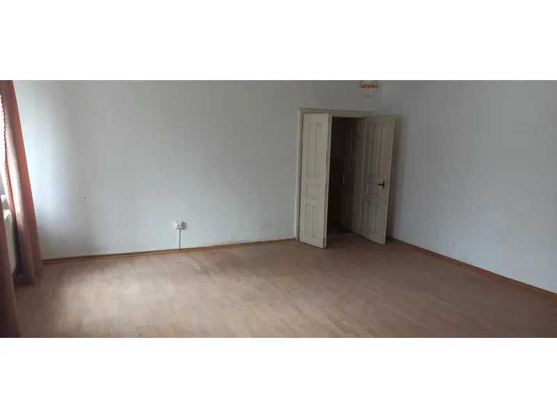 ПРОДАЖ - Двоповерхова будівля, площею 561,5 кв.м. м. Борщів