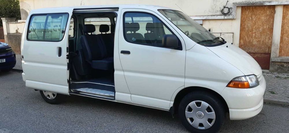 Toyota Hiace de 9 Lugares Excelente — photo 5