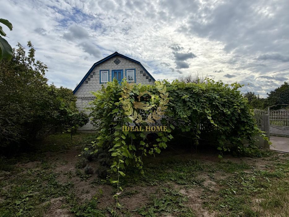 Продаж будинку в центрі с. Ясногородка