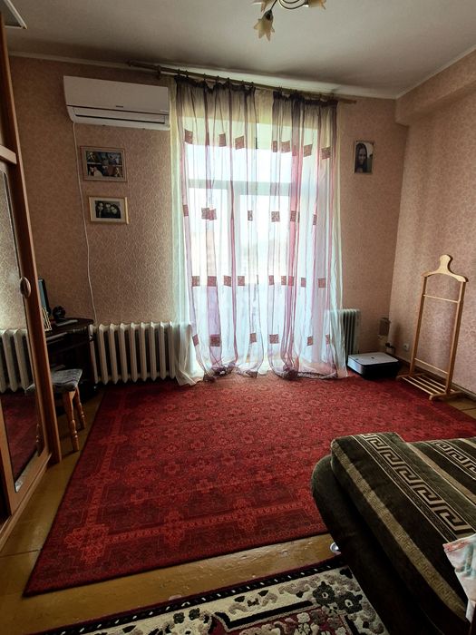 Ціна знижена!!! 2х кімнатна квартира в самому центрі міста