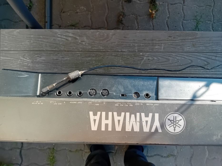 Keyboard Yamaha PSR-640 + Stacja dysków – Sprawny, przetestowany!
