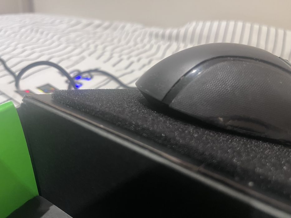 Razer Basilisk Ultimate – rato gaming RGB