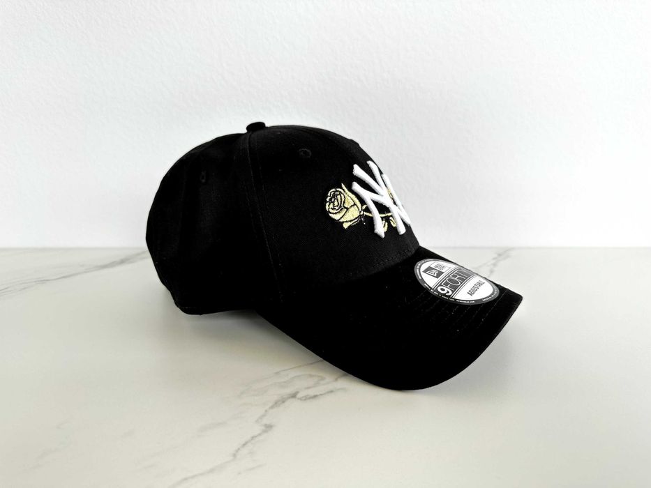 Czapka z daszkiem NEW ERA 9FORTY 940 New York Yankees CZARNA + róża