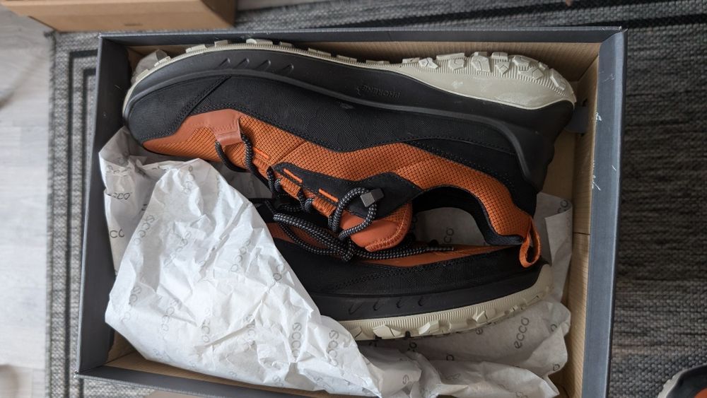 42 ECCO ULT-TRN waterproof michelin phorene