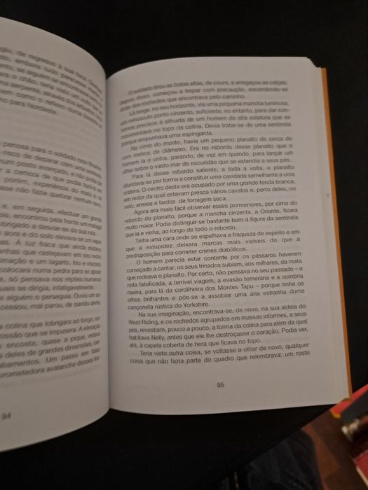 "À Espera de Sherlock Holmes"
Em bom estado
7 euros