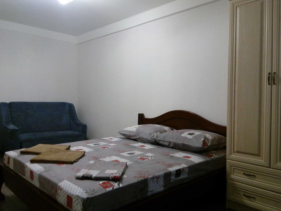 Посуточная аренда. Оболонь. м. "Героев Днепра"- 1 мин. "Dream Town".