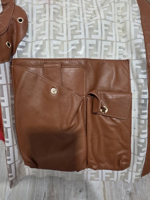 Fendi не звичайний дощовик