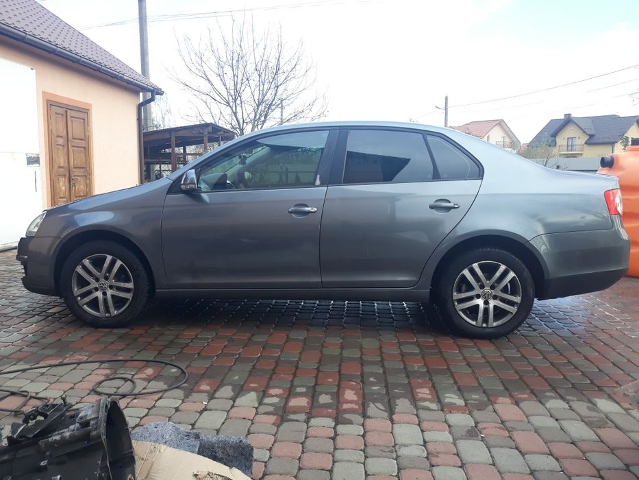 Двери дверь дверка jetta 5 passat b5 b6 seat altea toledo В НАЯВНОСТІ