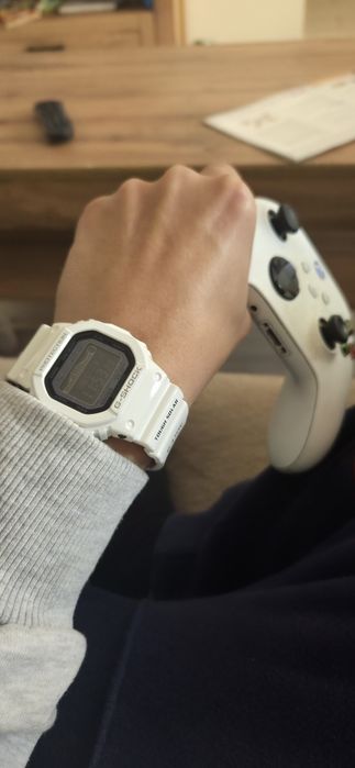 G shock  Grx 5600