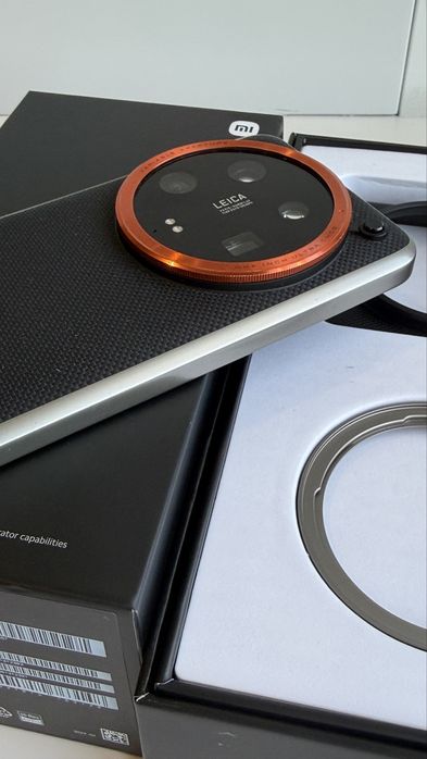 Продам Xiaomi 14 Ultra 16/512 GB Black  + Photography Kit