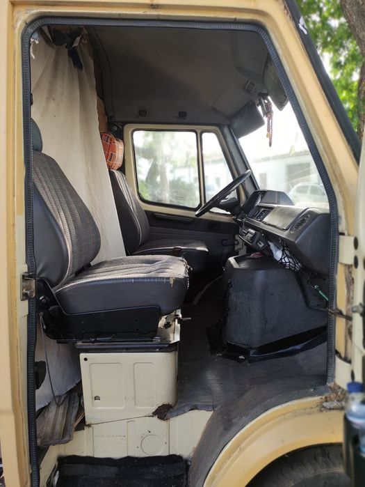 autocaravana Mercedes Benz T1 210D ano 1989 para venda