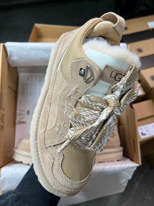 UGG Lowmel Sand-Rozmiar 39