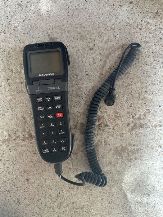 VHF Simrad RS80B