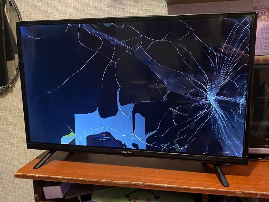 Телевизор Liberton android TV