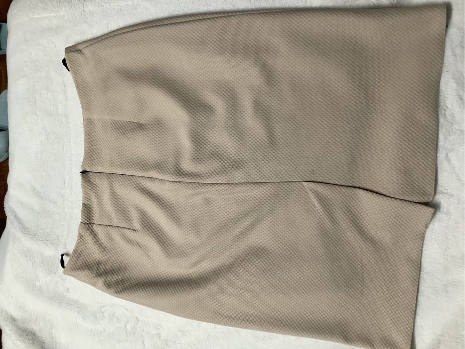 Elegancka spódnica beżowa midi 48/50