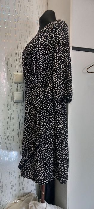 Elegancka sukienka. 46/48