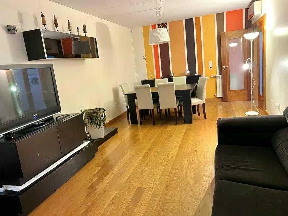 T2 Como Novo Infantado/Loures Mobilado Equipado