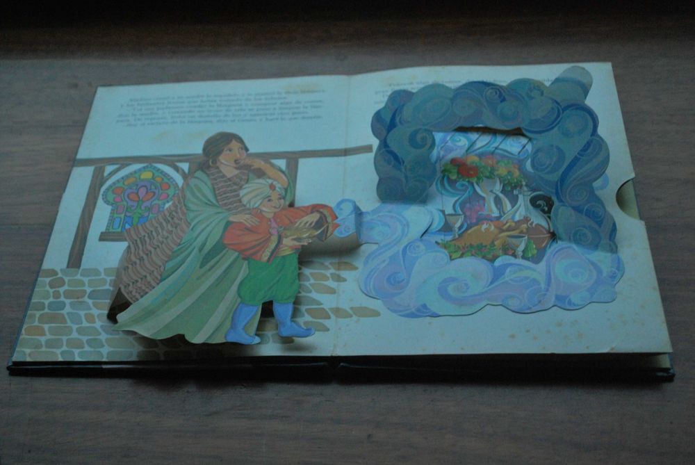 Aladino Y La Lampara Maravillosa (Un Libro Mágico)