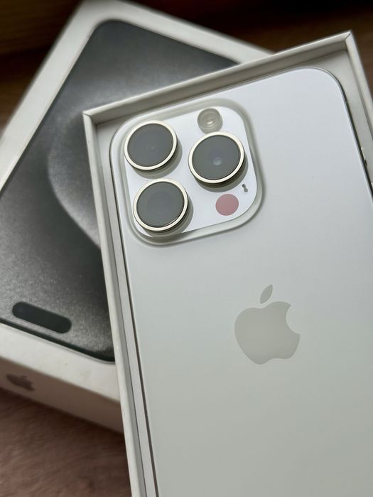 Apple Iphone 15 Pro White Titanium 256gb АКБ 90%