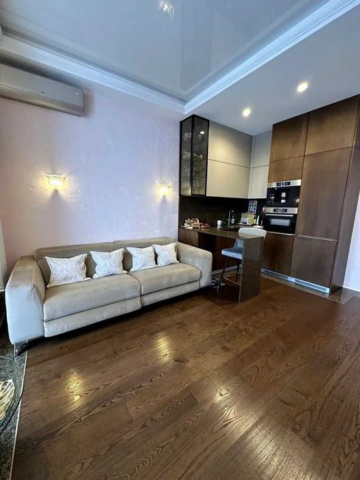 ЖК Французький квартал 1, Квартира 50 м2, метро Палац Україна, вул. Саперне Поле, Печерськ