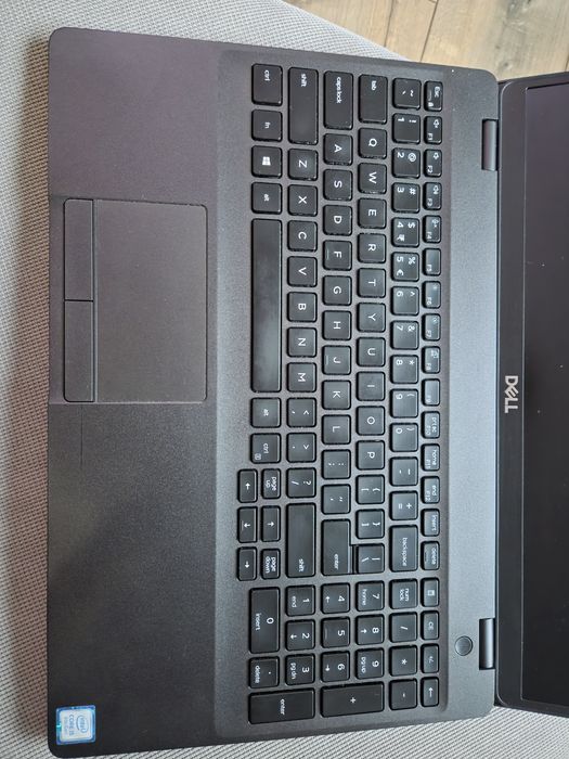 Laptop Dell Latitude 5500 8/256 GB i5-8265U SSD