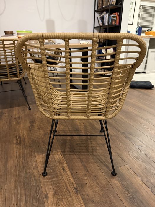 Krzeslo do jadalni - rattanowe/ stalowe