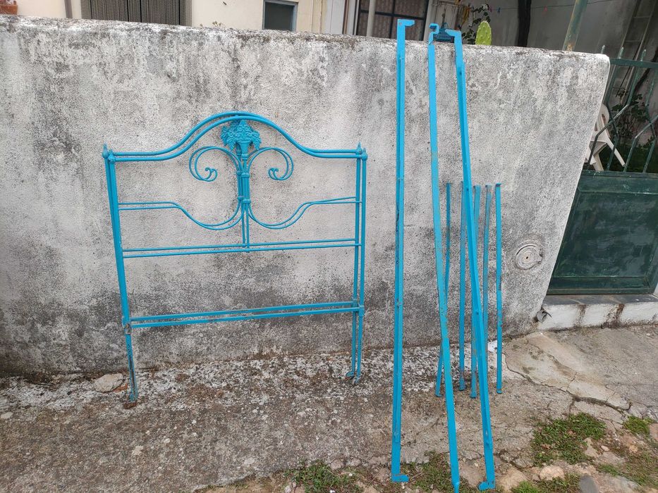 Camas de ferro antigas