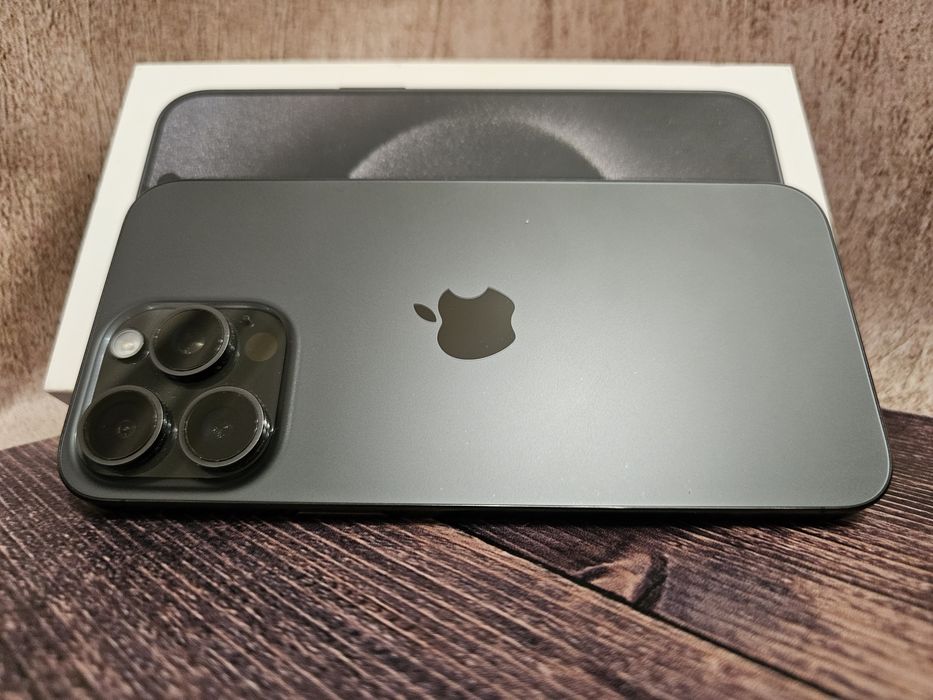 Смартфон Apple iPhone 15 Pro Max 256Gb Black Titanium 84% з гарантією