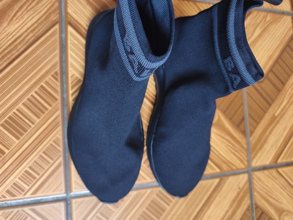 Botas  da marca Barl novas em caixa marca Barl custam 225€