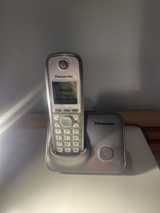 Telefon stacjonarny bezprezewodiwy Panasonic Kx-tg6611pd