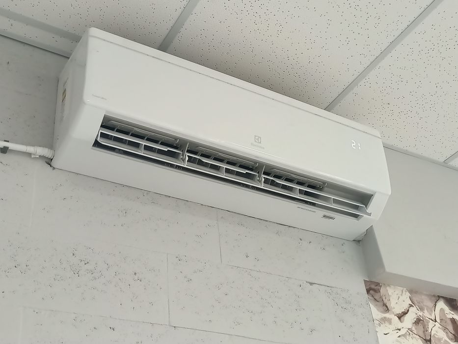 Кондиціонер Електролюкс EACS-24HF/N3_22Y