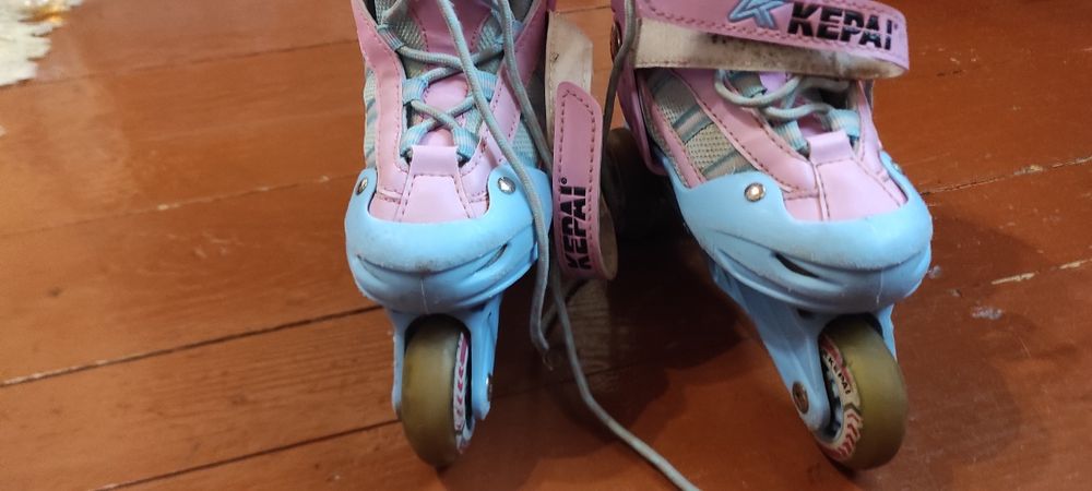 Ролики на дівчинку тьохколісні