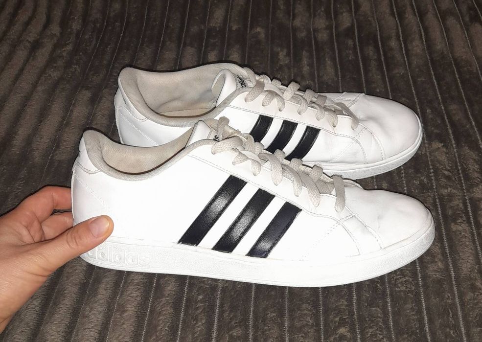 Кросівки Adidas Neo 44р