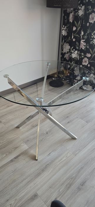 Stół szklany 90cm