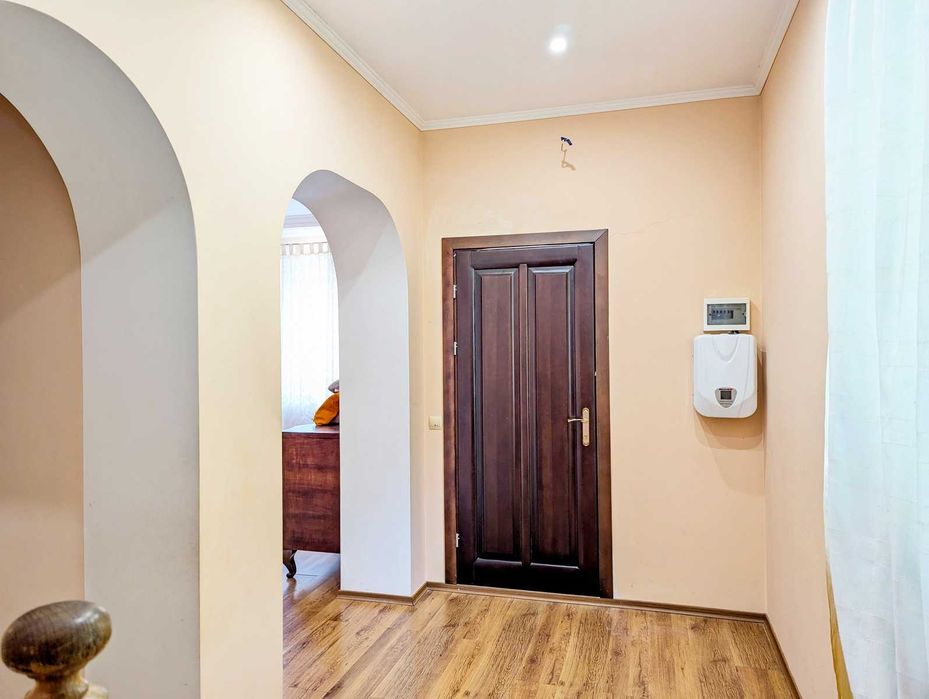 Будинок  20 км від Рівного в Зорі