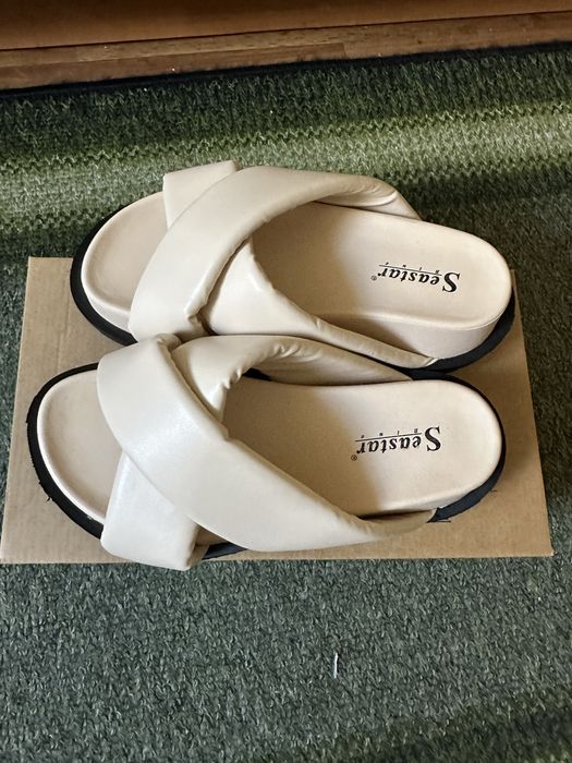 Шльопанці -сабо