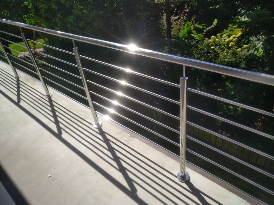 Balustrady nierdzewne montaż w cenie