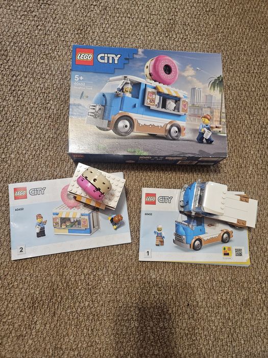 LEGO City 60452 Miasto 60452 Ciężarówka z pączkami