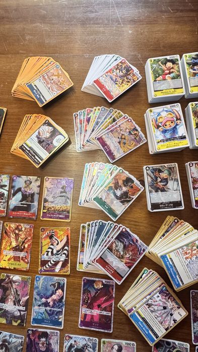 Lote  one piece cerca de 1000 cartas