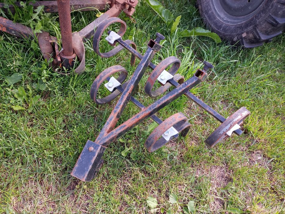 TRAKTOREK dzik terra vari  MF70 kosiarka spychacz pług przyczepka agro