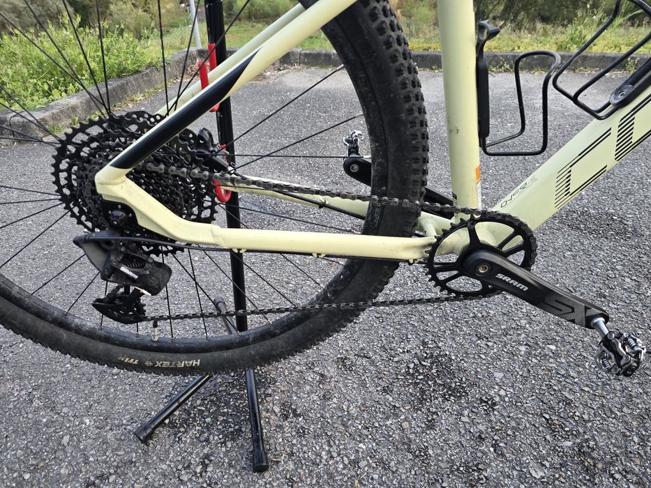 Btt 29 m semi nova 12x1v