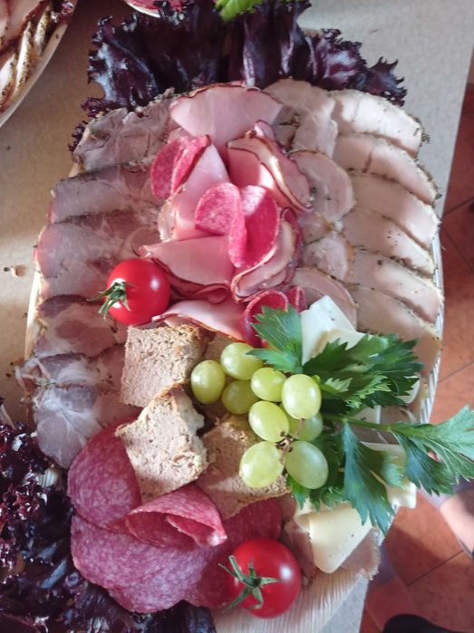 Komunie i inne Imprezy okolicznościowe-dania domowe,catering,obsługa