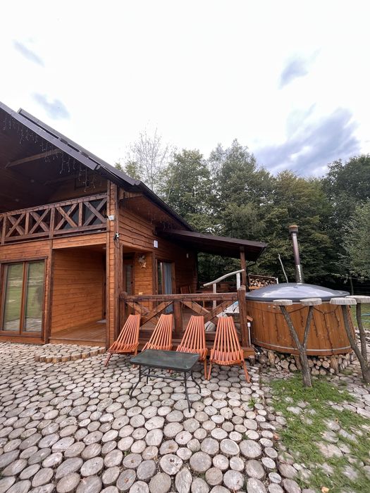 Котедж серед лісу  в Карпатах.  Риболовля. Чан.Сауна. Без сусідів.